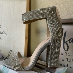 Sparkly silver heels!